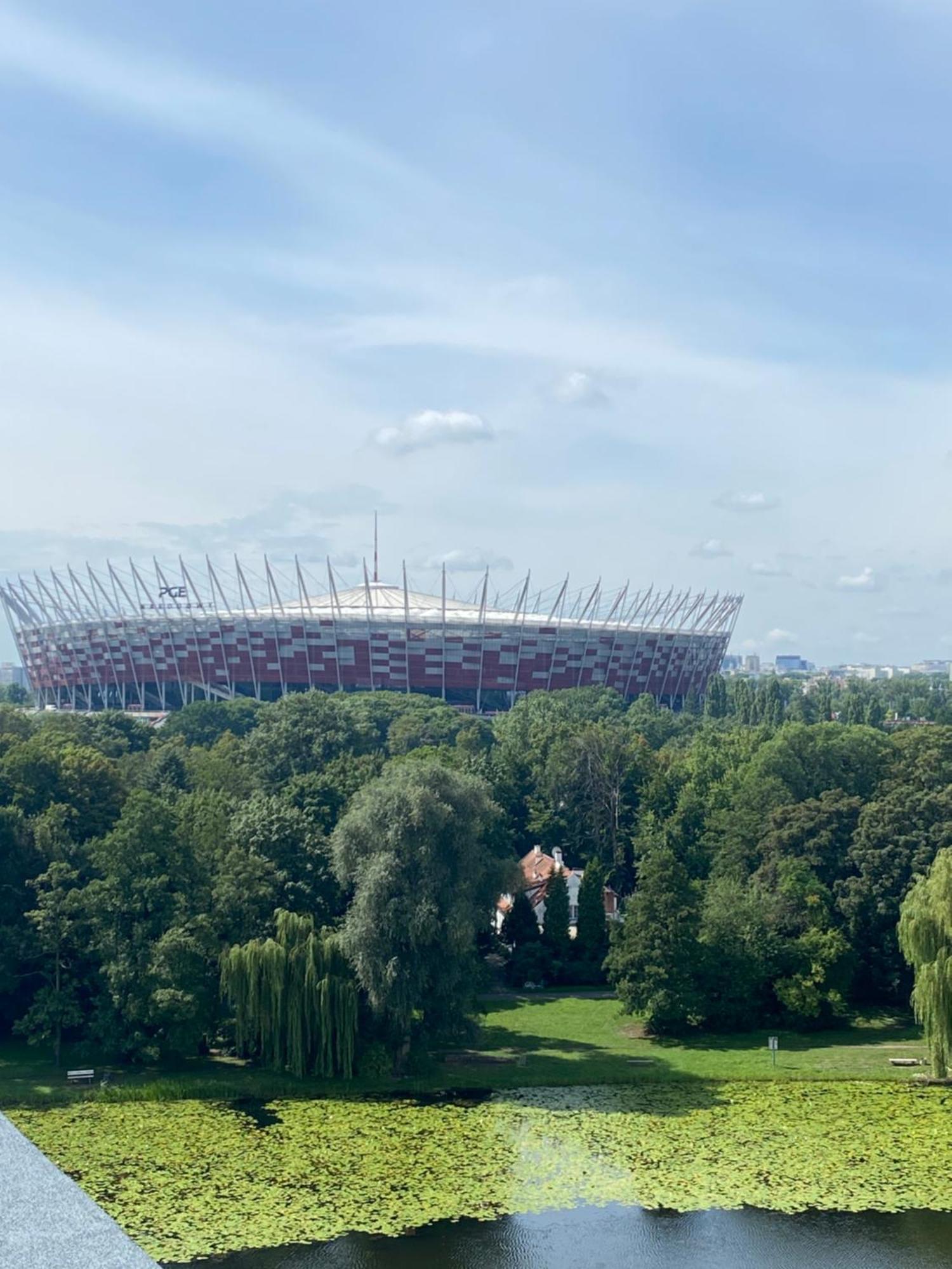 Dedek Park - Historyczny Dworek W Pieknym Parku Skaryszewskim Obok Stadionu Narodowego Varsóvia Exterior foto